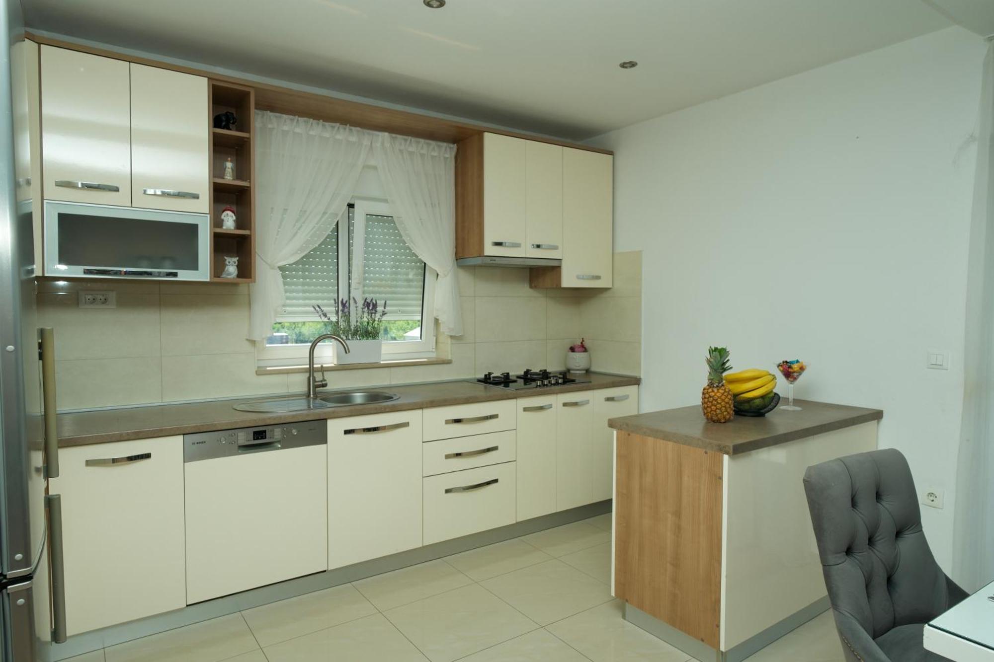 Apartment Lana Bristivica Luaran gambar