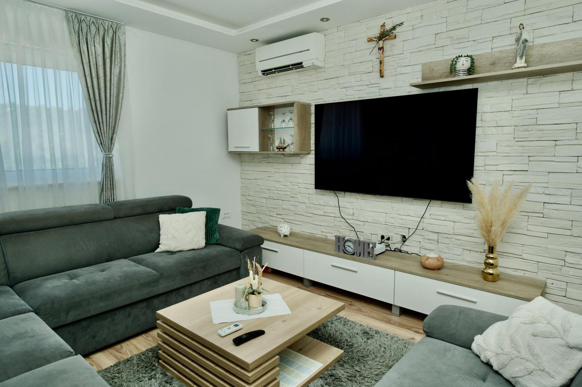 Apartment Lana Bristivica Luaran gambar