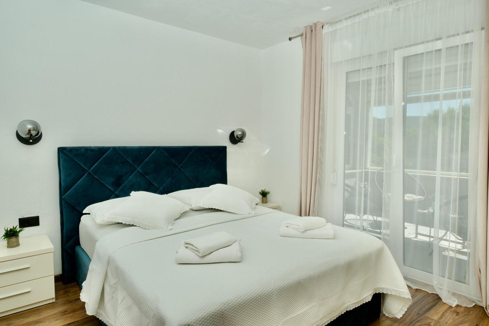 Apartment Lana Bristivica Luaran gambar